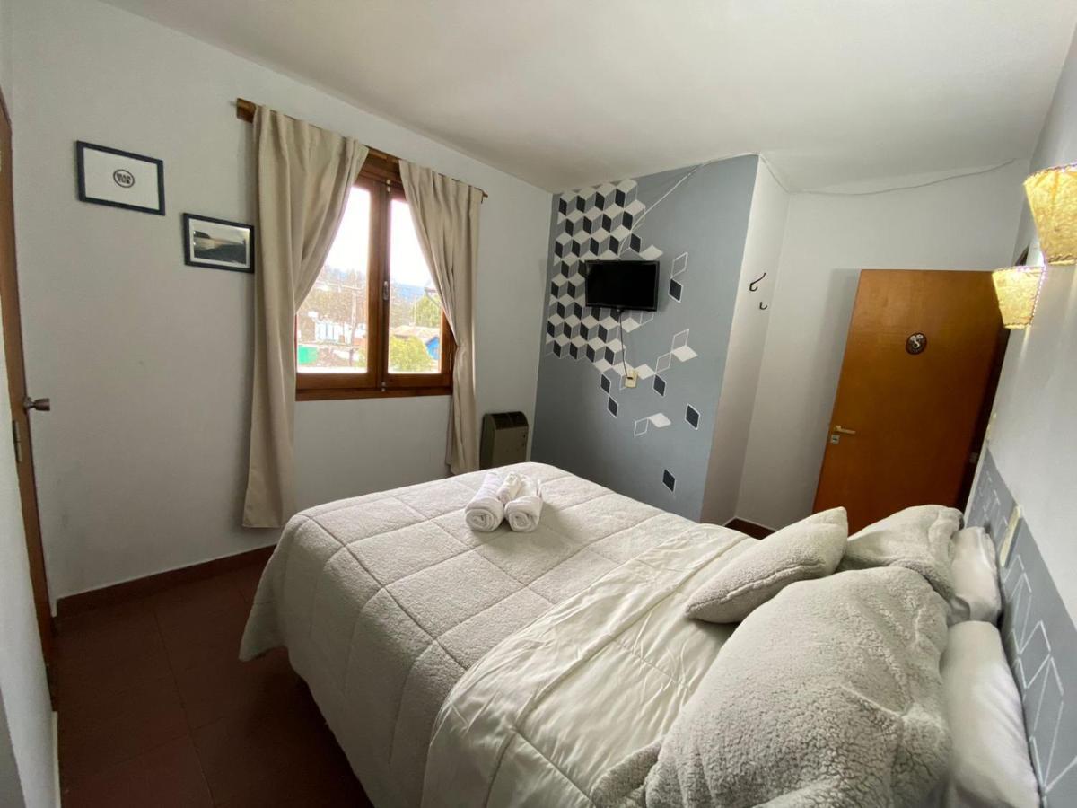 Hotel Maktub Hosteria à El Bolsón Extérieur photo