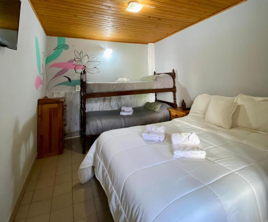 Hotel Maktub Hosteria à El Bolsón Extérieur photo